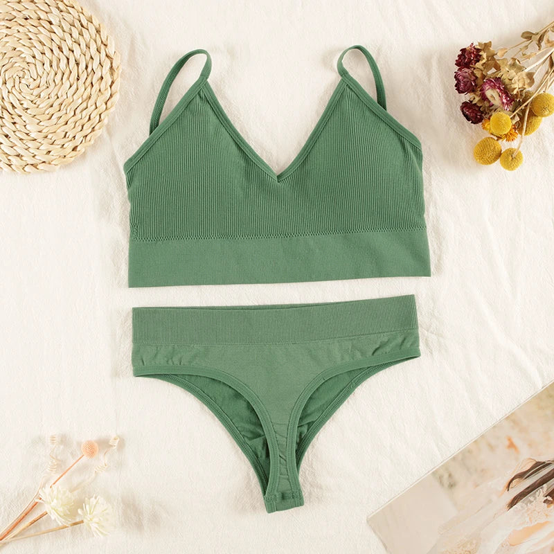 CHRLEISURE Women Underwear Set Wireless Lingerie Panties Bra Sexy G-String Seamless Tank Crop Top Brassiere New